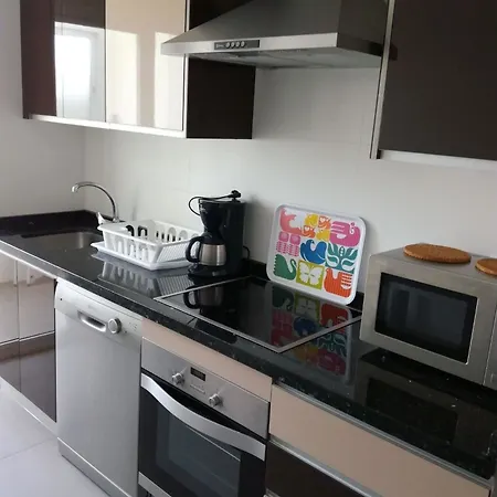With 4 Bedrooms In Fuengirola, With Wonderful Sea View, Pool アパート